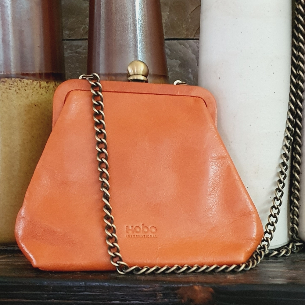 🆕 HOBO Mini Crossbody Leather Bag with Long Chain Strap. NWOT